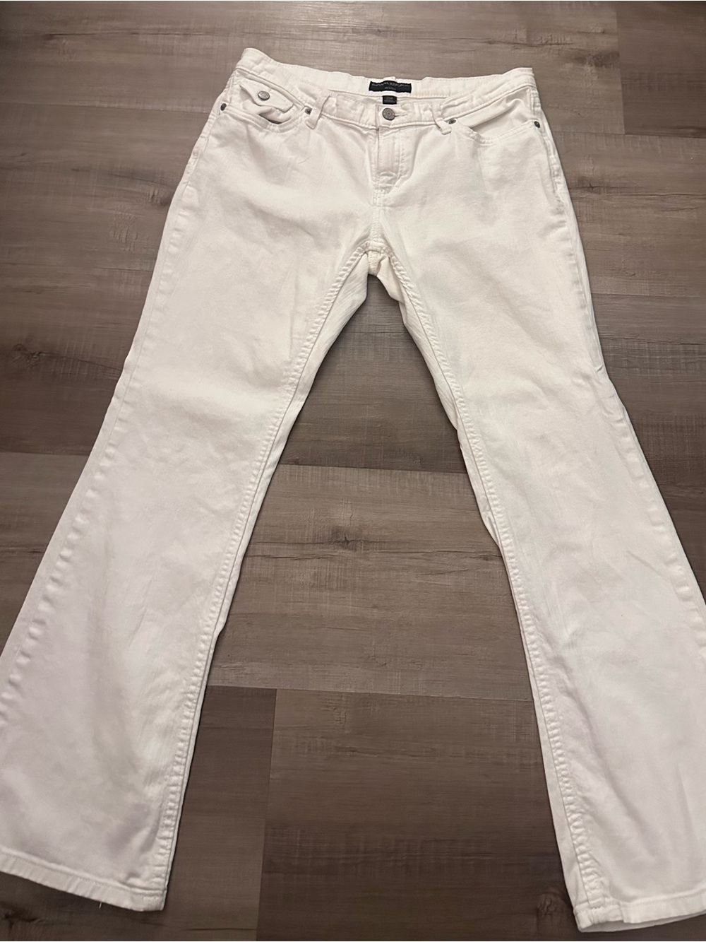 🤍 Banana Republic White Bootcut Jeans – Women’s Petite 27/4P
